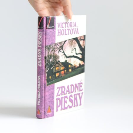 Obálka knihy Zradné piesky - Victoria Holtová